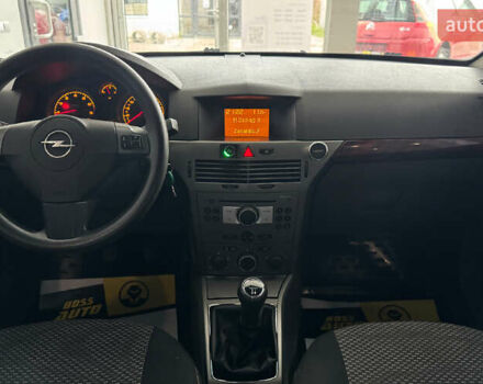 Серый Опель Астра, объемом двигателя 1.4 л и пробегом 215 тыс. км за 4100 $, фото 9 на Automoto.ua