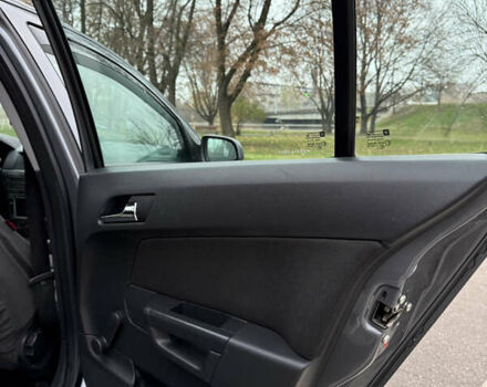 Серый Опель Астра, объемом двигателя 1.6 л и пробегом 180 тыс. км за 6350 $, фото 15 на Automoto.ua