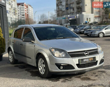 Серый Опель Астра, объемом двигателя 1.69 л и пробегом 250 тыс. км за 3999 $, фото 6 на Automoto.ua