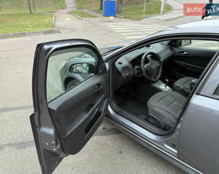 Серый Опель Астра, объемом двигателя 1.6 л и пробегом 180 тыс. км за 6350 $, фото 10 на Automoto.ua