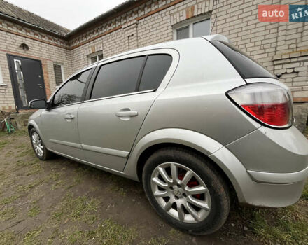 Сірий Опель Астра, об'ємом двигуна 1.6 л та пробігом 226 тис. км за 5000 $, фото 3 на Automoto.ua
