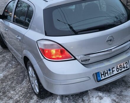 Сірий Опель Астра, об'ємом двигуна 1.4 л та пробігом 202 тис. км за 4099 $, фото 4 на Automoto.ua