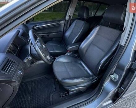 Серый Опель Астра, объемом двигателя 1.9 л и пробегом 433 тыс. км за 4400 $, фото 1 на Automoto.ua