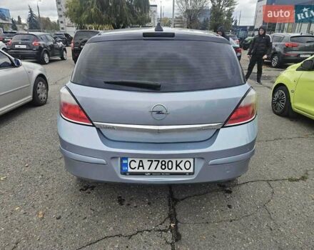 Серый Опель Астра, объемом двигателя 1.6 л и пробегом 226 тыс. км за 5000 $, фото 4 на Automoto.ua