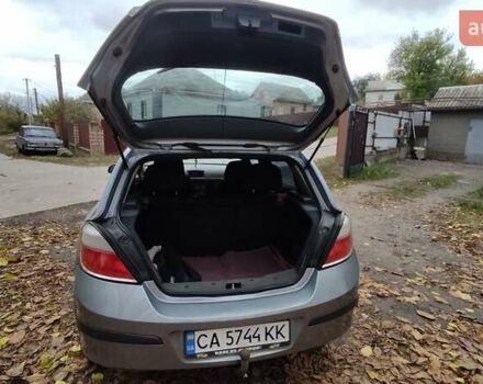 Серый Опель Астра, объемом двигателя 1.4 л и пробегом 327 тыс. км за 4400 $, фото 18 на Automoto.ua