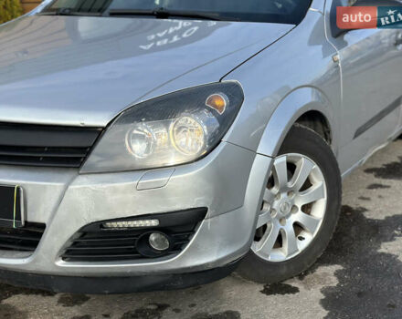Серый Опель Астра, объемом двигателя 1.69 л и пробегом 250 тыс. км за 3999 $, фото 4 на Automoto.ua