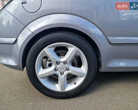 Серый Опель Астра, объемом двигателя 1.8 л и пробегом 119 тыс. км за 6600 $, фото 49 на Automoto.ua