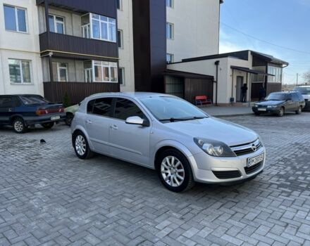 Сірий Опель Астра, об'ємом двигуна 1.4 л та пробігом 260 тис. км за 4570 $, фото 2 на Automoto.ua