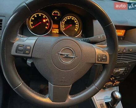 Серый Опель Астра, объемом двигателя 1.8 л и пробегом 175 тыс. км за 6200 $, фото 29 на Automoto.ua