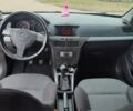 Серый Опель Астра, объемом двигателя 1.7 л и пробегом 350 тыс. км за 4300 $, фото 4 на Automoto.ua