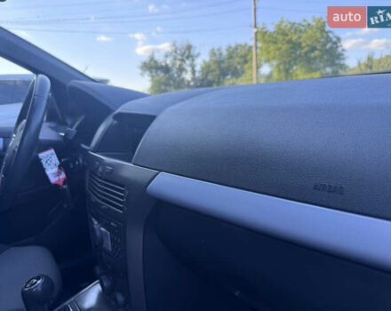 Серый Опель Астра, объемом двигателя 1.6 л и пробегом 220 тыс. км за 5350 $, фото 55 на Automoto.ua