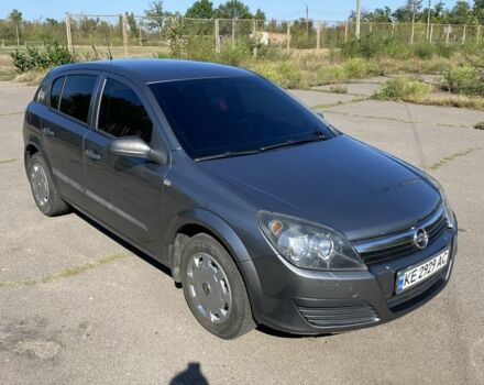 Серый Опель Астра, объемом двигателя 1.4 л и пробегом 280 тыс. км за 5200 $, фото 1 на Automoto.ua