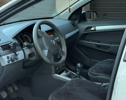 Серый Опель Астра, объемом двигателя 1.6 л и пробегом 287 тыс. км за 4700 $, фото 11 на Automoto.ua