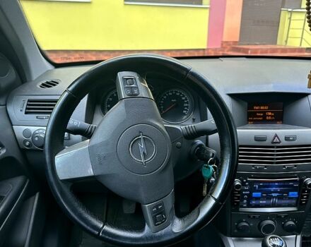 Сірий Опель Астра, об'ємом двигуна 1.4 л та пробігом 253 тис. км за 4200 $, фото 6 на Automoto.ua