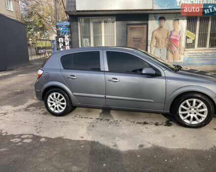 Серый Опель Астра, объемом двигателя 1.6 л и пробегом 221 тыс. км за 5000 $, фото 4 на Automoto.ua