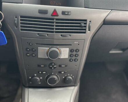 Серый Опель Астра, объемом двигателя 1.6 л и пробегом 140 тыс. км за 3450 $, фото 18 на Automoto.ua