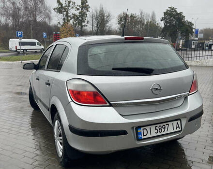 Серый Опель Астра, объемом двигателя 1.6 л и пробегом 140 тыс. км за 3899 $, фото 5 на Automoto.ua