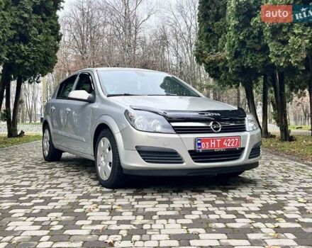 Серый Опель Астра, объемом двигателя 1.6 л и пробегом 160 тыс. км за 4999 $, фото 2 на Automoto.ua