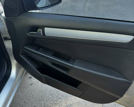 Серый Опель Астра, объемом двигателя 1.36 л и пробегом 211 тыс. км за 4200 $, фото 12 на Automoto.ua