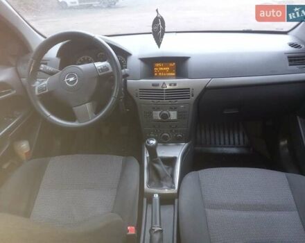 Серый Опель Астра, объемом двигателя 1.6 л и пробегом 330 тыс. км за 4800 $, фото 18 на Automoto.ua
