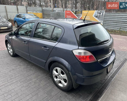 Серый Опель Астра, объемом двигателя 1.2 л и пробегом 274 тыс. км за 3399 $, фото 7 на Automoto.ua