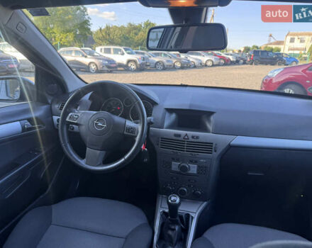 Серый Опель Астра, объемом двигателя 1.6 л и пробегом 220 тыс. км за 5350 $, фото 44 на Automoto.ua