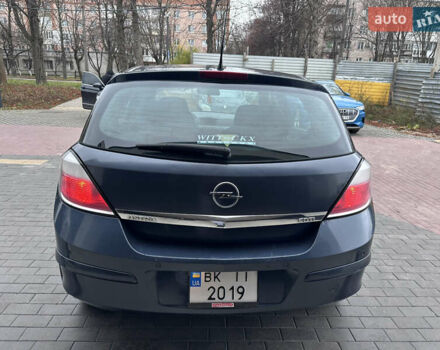 Серый Опель Астра, объемом двигателя 1.2 л и пробегом 274 тыс. км за 3399 $, фото 8 на Automoto.ua