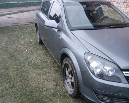 Серый Опель Астра, объемом двигателя 1.2 л и пробегом 325 тыс. км за 3750 $, фото 2 на Automoto.ua