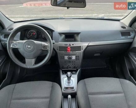 Серый Опель Астра, объемом двигателя 1.4 л и пробегом 220 тыс. км за 3450 $, фото 15 на Automoto.ua