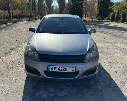 Опель Астра 2006 в Запорожье на Automoto.ua Серый Опель Астра, объемом двигателя 1.69 л и пробегом 271 тыс. км за 3750 $, фото 1 на Automoto.ua