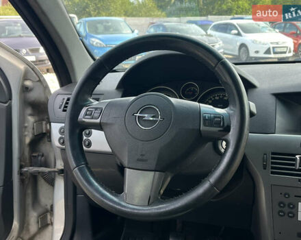 Серый Опель Астра, объемом двигателя 1.6 л и пробегом 176 тыс. км за 4300 $, фото 14 на Automoto.ua
