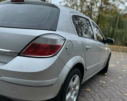 Серый Опель Астра, объемом двигателя 1.6 л и пробегом 248 тыс. км за 4400 $, фото 5 на Automoto.ua