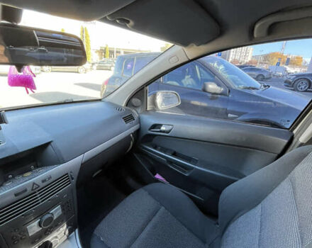 Серый Опель Астра, объемом двигателя 1.6 л и пробегом 236 тыс. км за 3900 $, фото 7 на Automoto.ua