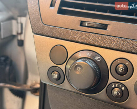 Серый Опель Астра, объемом двигателя 1.6 л и пробегом 140 тыс. км за 3799 $, фото 14 на Automoto.ua