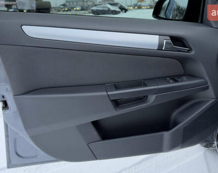 Сірий Опель Астра, об'ємом двигуна 1.8 л та пробігом 140 тис. км за 6200 $, фото 32 на Automoto.ua