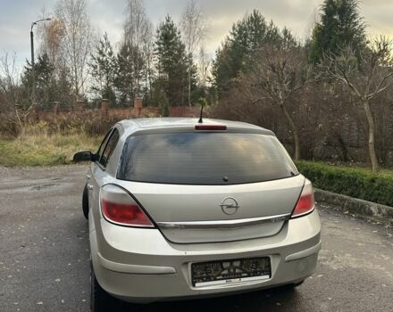 Серый Опель Астра, объемом двигателя 1.7 л и пробегом 324 тыс. км за 2350 $, фото 5 на Automoto.ua