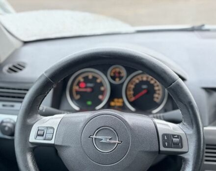 Сірий Опель Астра, об'ємом двигуна 1.7 л та пробігом 300 тис. км за 2850 $, фото 11 на Automoto.ua