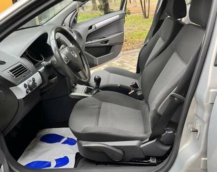 Серый Опель Астра, объемом двигателя 1.6 л и пробегом 160 тыс. км за 4999 $, фото 31 на Automoto.ua