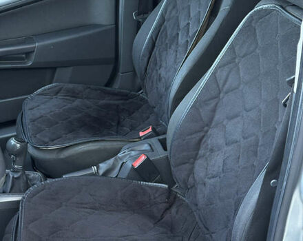 Серый Опель Астра, объемом двигателя 1.6 л и пробегом 287 тыс. км за 4700 $, фото 14 на Automoto.ua