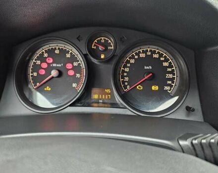 Серый Опель Астра, объемом двигателя 1.4 л и пробегом 181 тыс. км за 3600 $, фото 4 на Automoto.ua