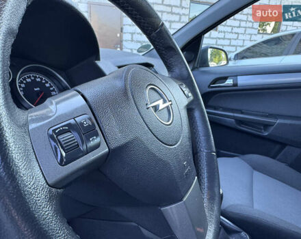 Серый Опель Астра, объемом двигателя 1.6 л и пробегом 220 тыс. км за 5350 $, фото 34 на Automoto.ua