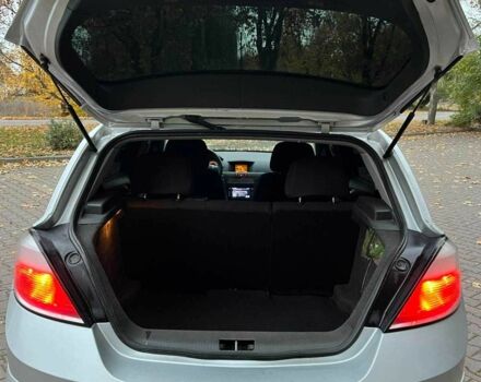 Серый Опель Астра, объемом двигателя 1.6 л и пробегом 248 тыс. км за 4600 $, фото 11 на Automoto.ua