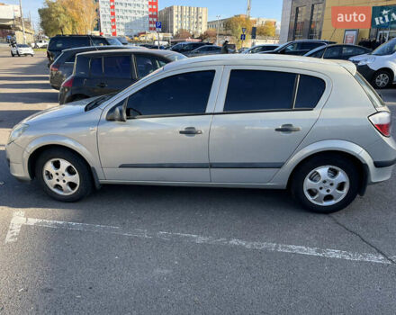 Серый Опель Астра, объемом двигателя 1.6 л и пробегом 236 тыс. км за 3900 $, фото 2 на Automoto.ua