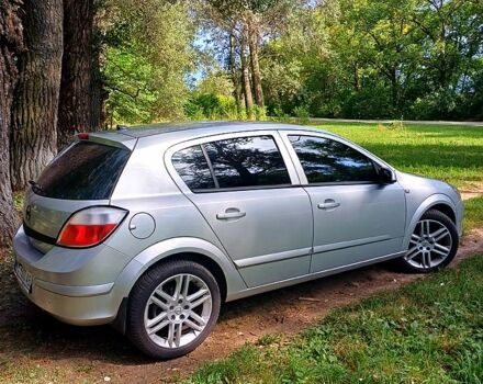 Серый Опель Астра, объемом двигателя 1.9 л и пробегом 323 тыс. км за 5200 $, фото 2 на Automoto.ua