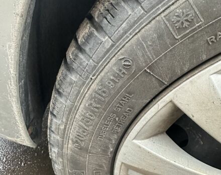 Серый Опель Астра, объемом двигателя 1.7 л и пробегом 324 тыс. км за 2350 $, фото 8 на Automoto.ua