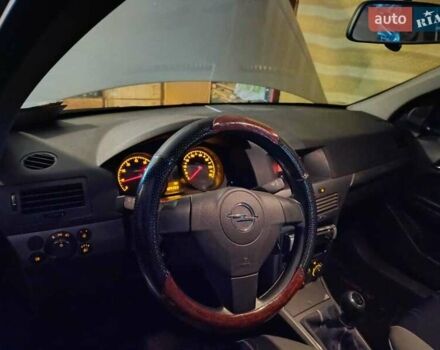 Сірий Опель Астра, об'ємом двигуна 1.4 л та пробігом 129 тис. км за 4000 $, фото 4 на Automoto.ua