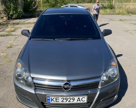 Серый Опель Астра, объемом двигателя 1.4 л и пробегом 280 тыс. км за 5200 $, фото 2 на Automoto.ua