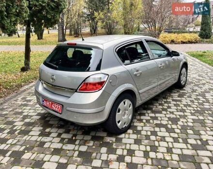 Серый Опель Астра, объемом двигателя 1.6 л и пробегом 160 тыс. км за 4999 $, фото 18 на Automoto.ua