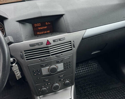 Серый Опель Астра, объемом двигателя 1.2 л и пробегом 274 тыс. км за 3399 $, фото 18 на Automoto.ua