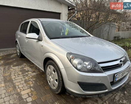 Серый Опель Астра, объемом двигателя 1.6 л и пробегом 180 тыс. км за 5300 $, фото 1 на Automoto.ua
